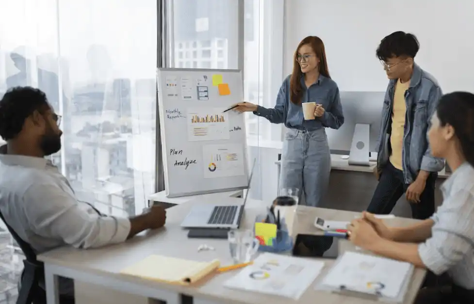 Dampak Coworking Space terhadap Pertumbuhan Startup dan Pelaku Usaha Mikro 2025_11zon Dampak Coworking Space terhadap Pertumbuhan Startup dan Pelaku Usaha Mikro 2025