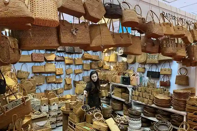 Peluang UMKM dalam Industri Kerajinan Tangan yang Dipasarkan secara Internasional_11zon Peluang UMKM dalam Industri Kerajinan Tangan yang Dipasarkan secara Internasional
