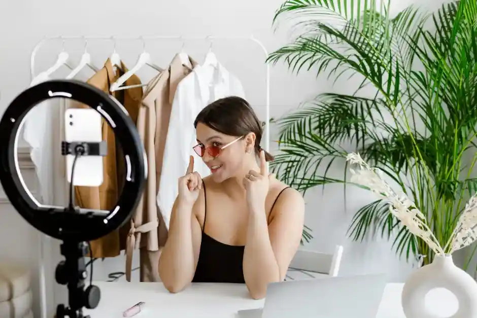 Strategi UMKM Menggunakan Influencer Marketing untuk Meningkatkan Brand Awareness