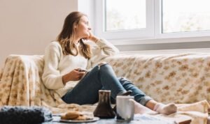 Slow Living, Cara Hidup Lebih Pelan Saat Dunia Terasa Terlalu Bising Slow Living, Cara Hidup Lebih Pelan Saat Dunia Terasa Terlalu Bising