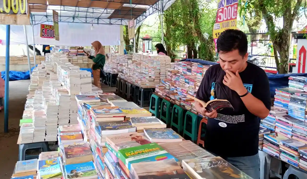 Bazar Buku Menghidupkan Pertemuan Pembaca, Penerbit, dan Karya Pilihan